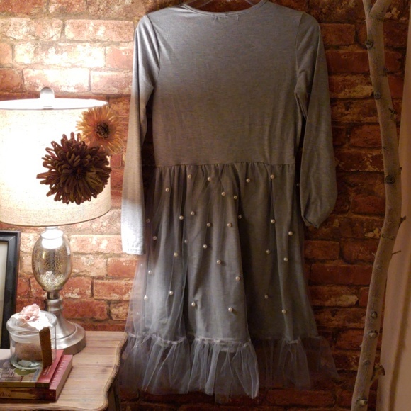 Gray with Pearl's Dress - Picture 4 of 6